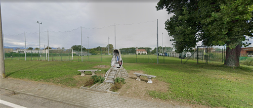 Campo sportivo Lenta